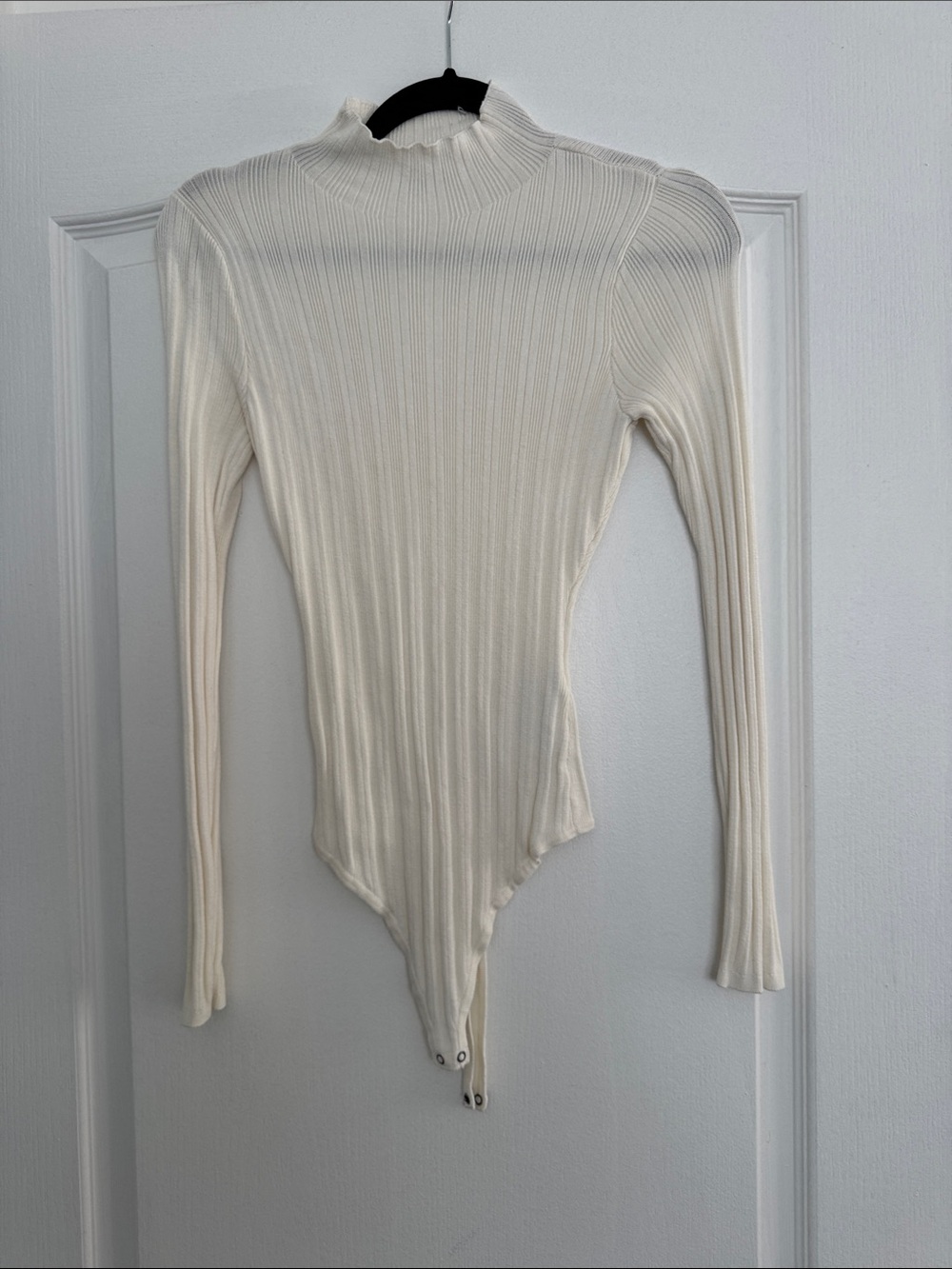 Abercrombie Ribbed Long-Sleeve Mock Neck Bodysuit - Cream